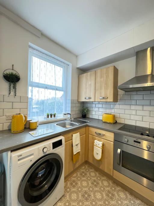 Cosy Home In Barnsley Centre Luaran gambar