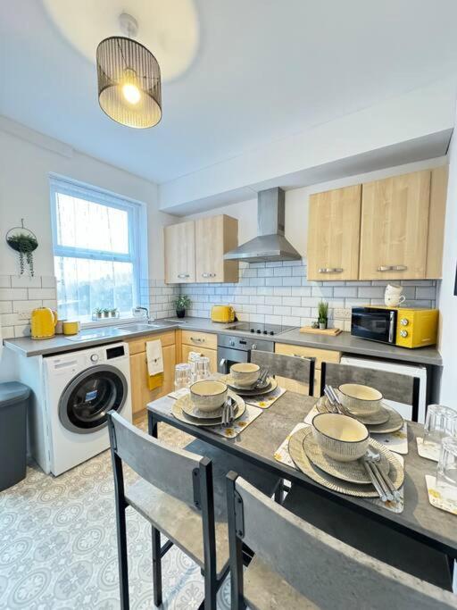 Cosy Home In Barnsley Centre Luaran gambar